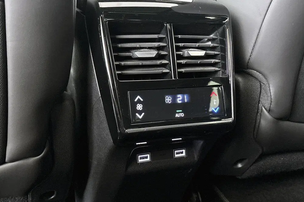 DS Automobiles DS 7 DS 7 E-Tense 300 4x4 Etoile Pano Leder FOC uit 2025, foto 13