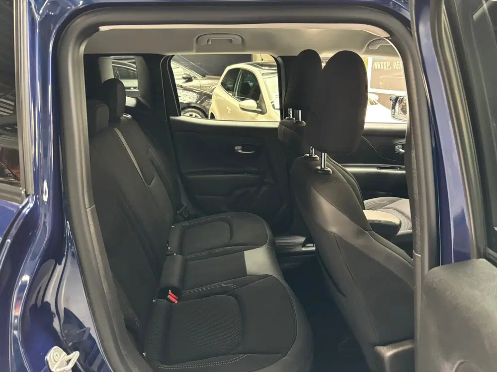 Jeep Renegade 1.0T-e Limited uit 2020, foto 10
