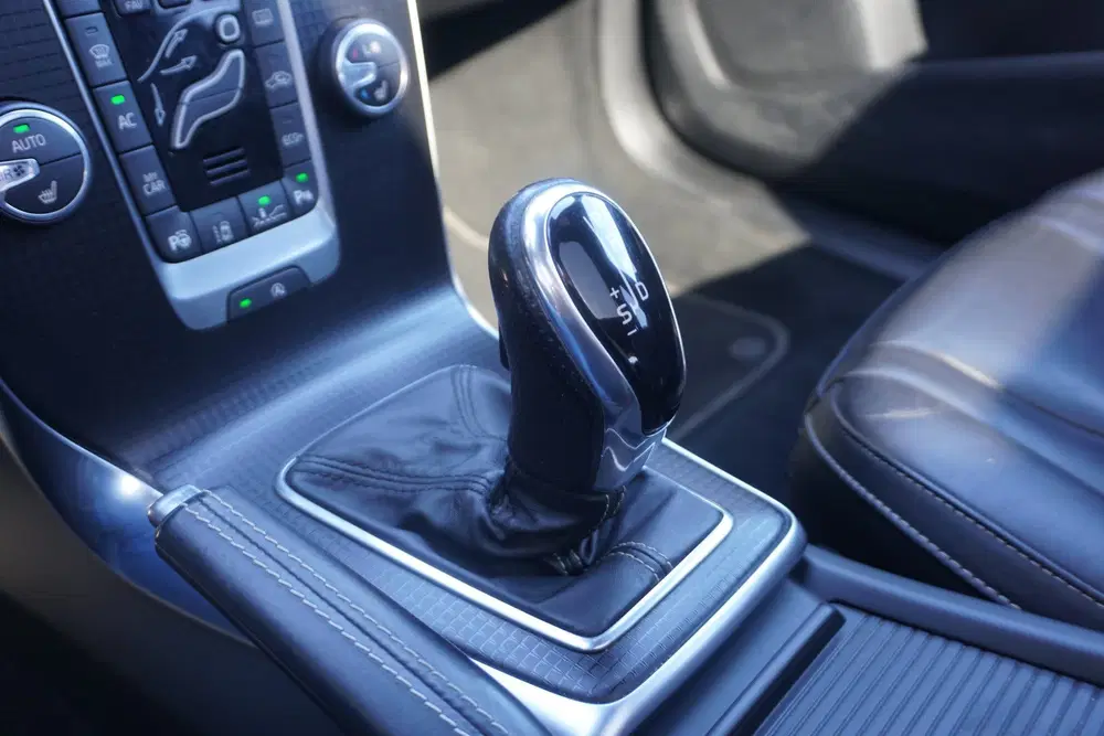 Volvo V40 1.5 T3 Polar+ Sport R- Design uit 2019, foto 15