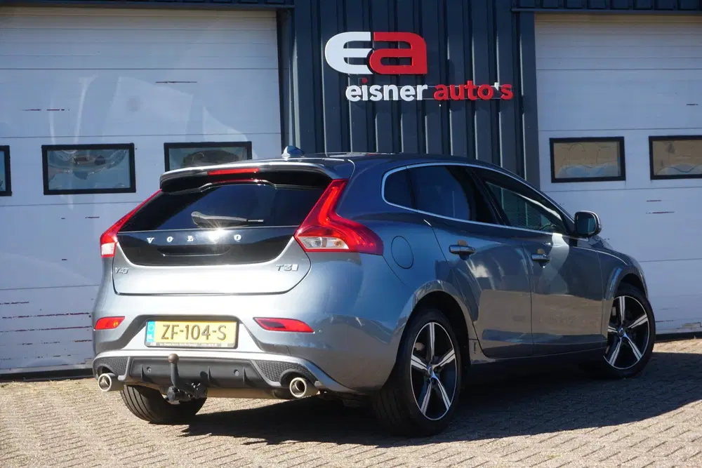 Volvo V40 1.5 T3 Polar+ Sport R- Design uit 2019, foto 4