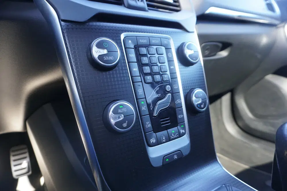 Volvo V40 1.5 T3 Polar+ Sport R- Design uit 2019, foto 6