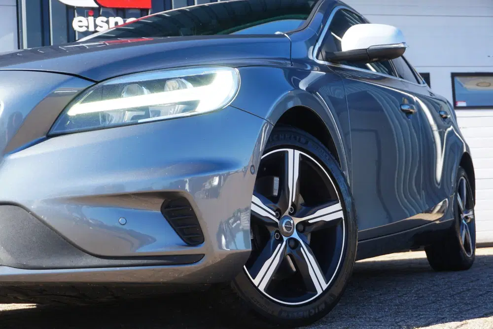 Volvo V40 1.5 T3 Polar+ Sport R- Design uit 2019, foto 7