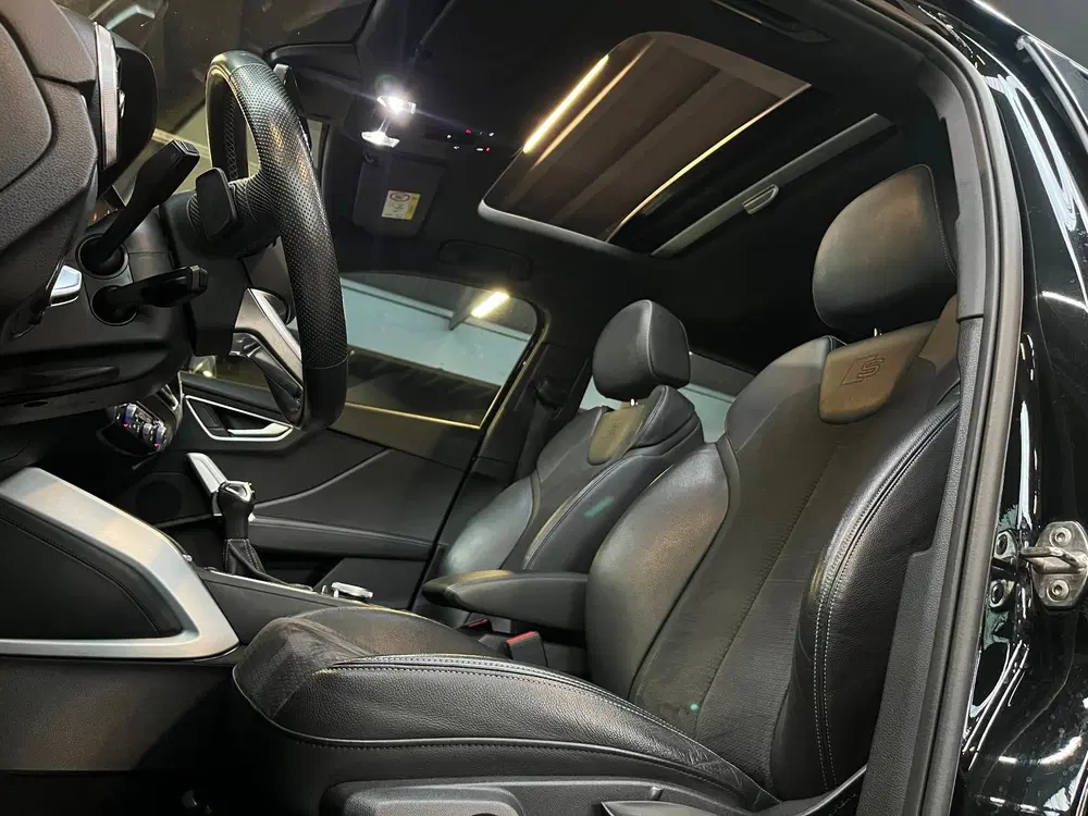 Audi Q2 35 TFSI S Edition Pano uit 2020, foto 12