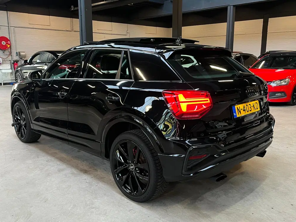 Audi Q2 35 TFSI S Edition Pano uit 2020, foto 3