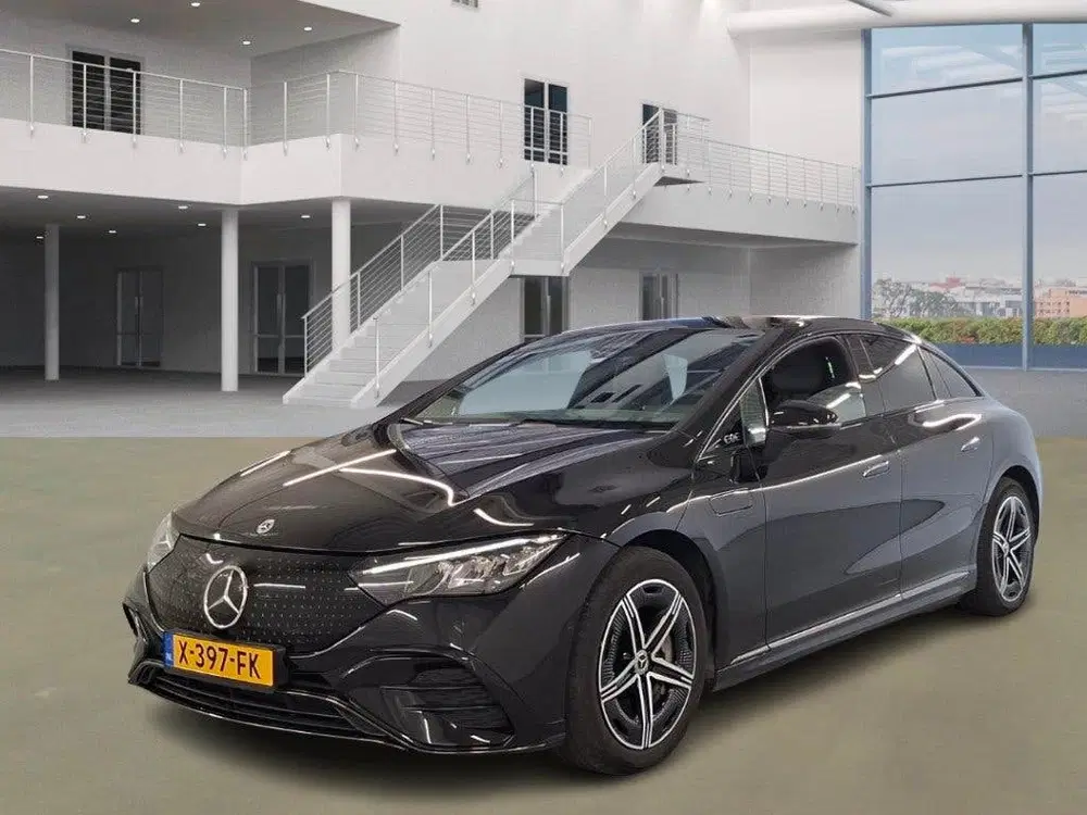 Mercedes-Benz EQE 300 AMG Line 89 kWh uit 2023, foto 2