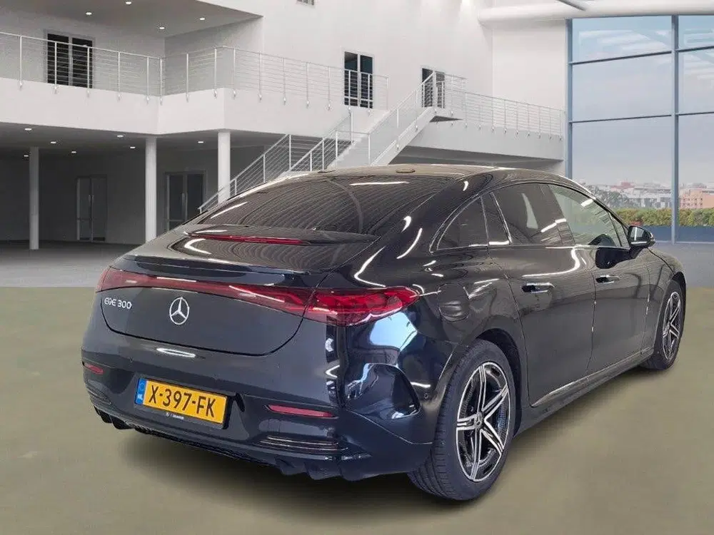 Mercedes-Benz EQE 300 AMG Line 89 kWh uit 2023, foto 4