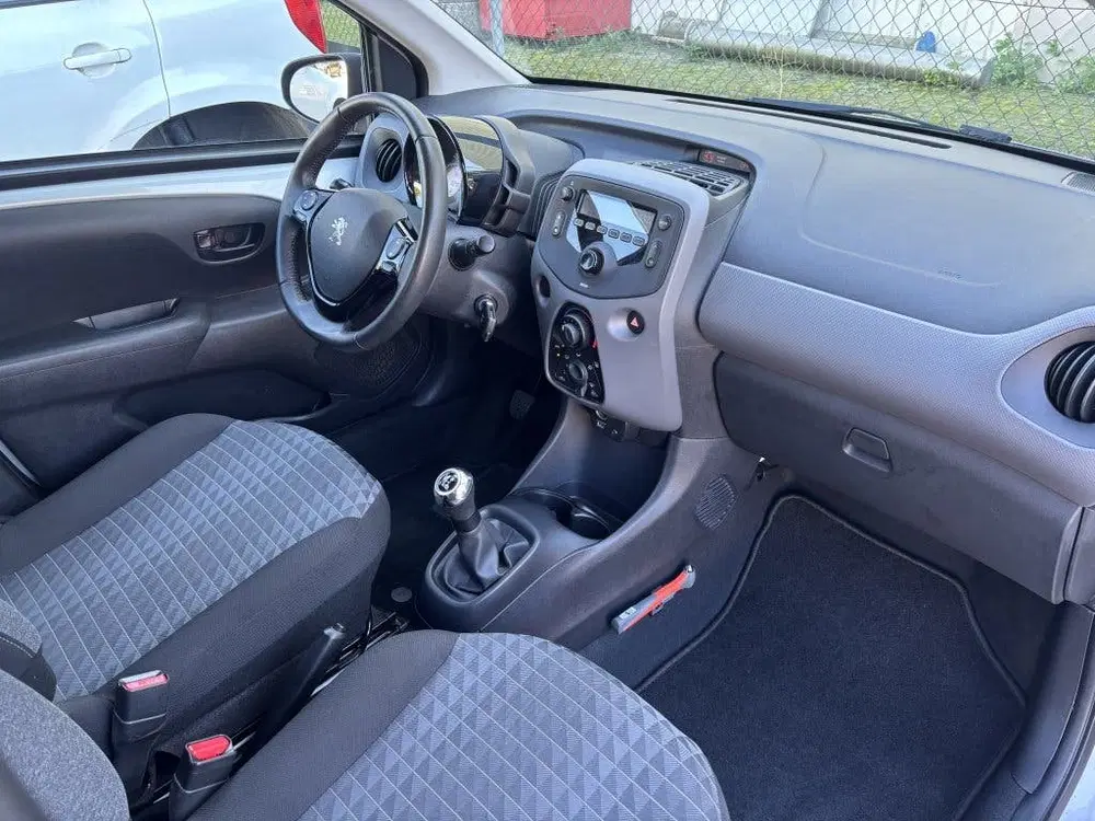 Peugeot 108 1.0 e-VTi Active uit 2021, foto 8