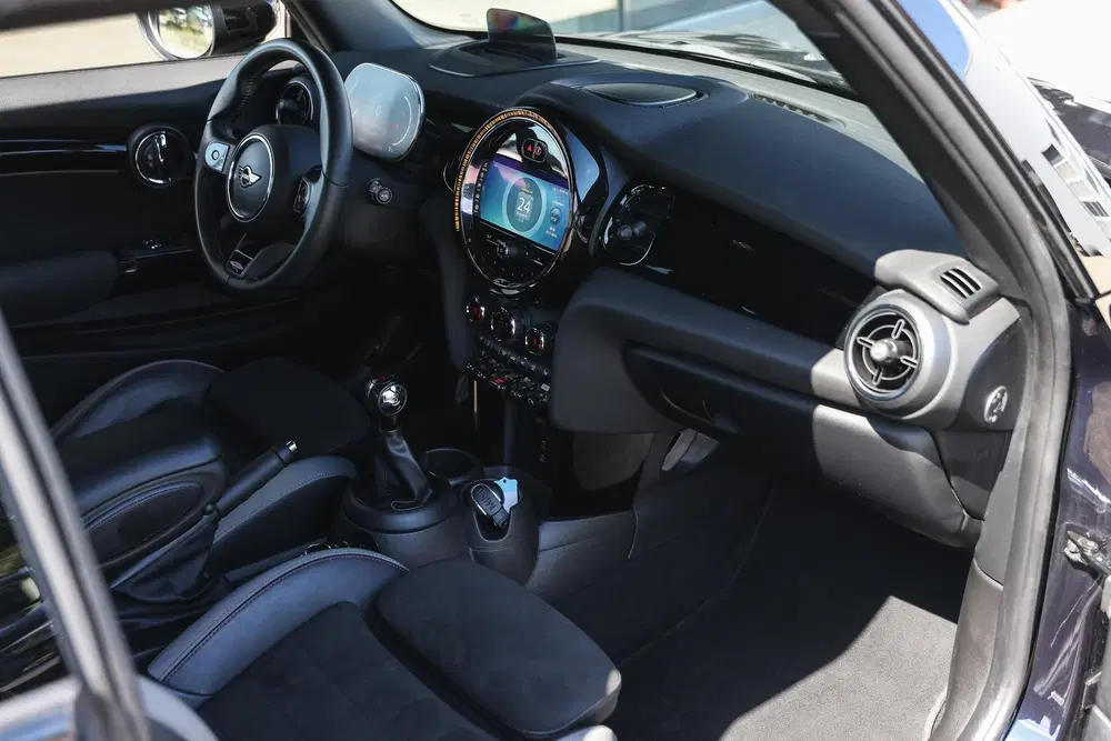 Mini Hatchback Cooper John Cooper Works uit 2022, foto 11