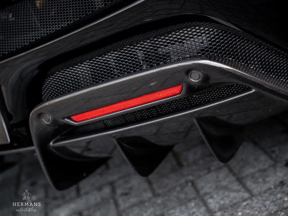 Ferrari 296 GTB 3.0 V6 uit 2024, foto 13