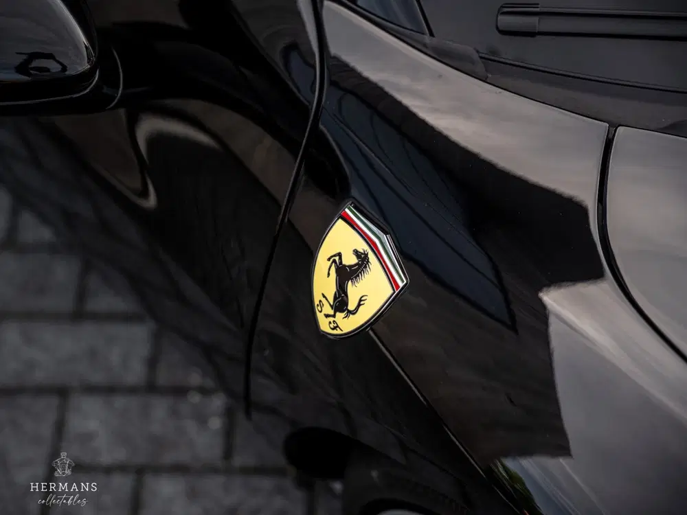 Ferrari 296 GTB 3.0 V6 uit 2024, foto 9
