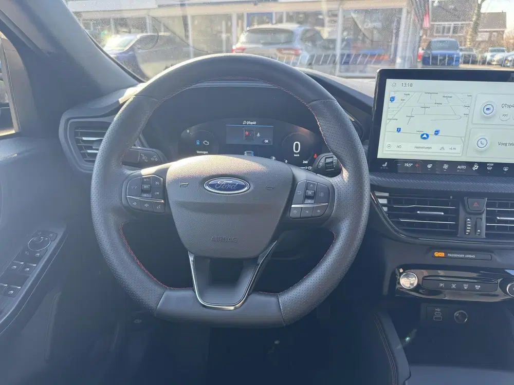 Ford Kuga 2.5 FHEV ST-Line uit 2025, foto 13