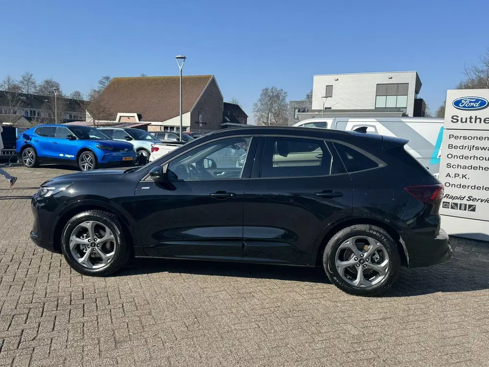 Ford Kuga 2.5 FHEV ST-Line uit 2025, foto 4