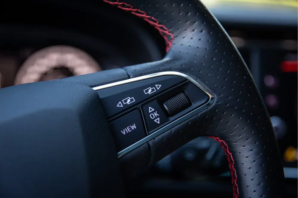 SEAT Leon 1.5 TSI FR Business Intense uit 2019, foto 13