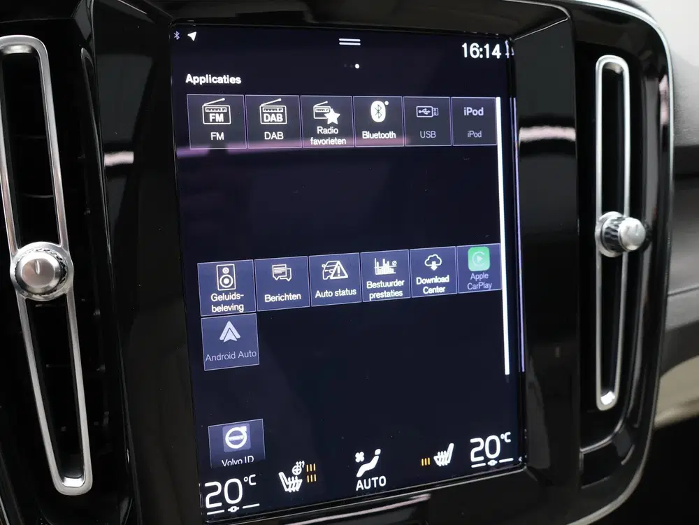 Volvo XC40 1.5 T4 Plug-in hybrid Plus Bright uit 2023, foto 14