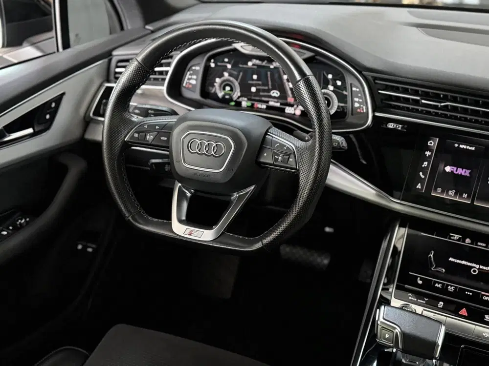 Audi Q7 S line 55 TFSI e Quattro Black Optik Aut*N uit 2021, foto 10
