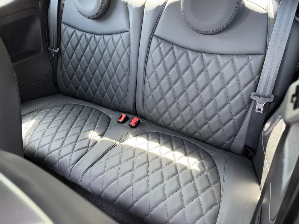 Abarth 595 1.4 T-Jet Abarth Turismo 70th Anniversary uit 2023, foto 10