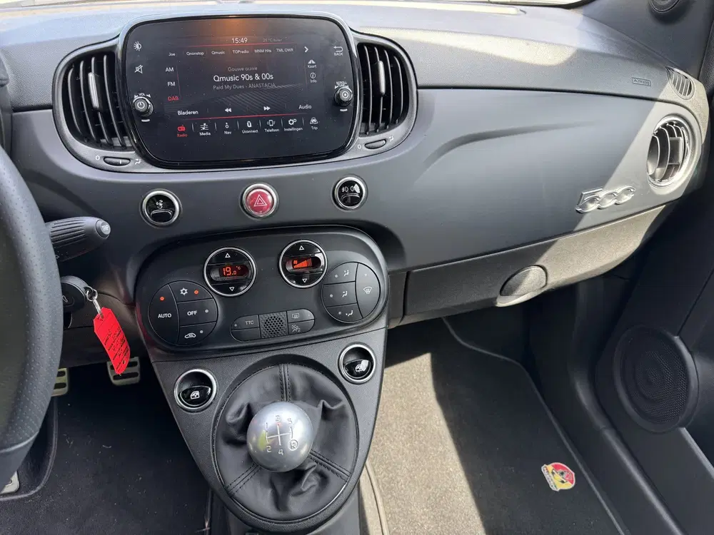 Abarth 595 1.4 T-Jet Abarth Turismo 70th Anniversary uit 2023, foto 14