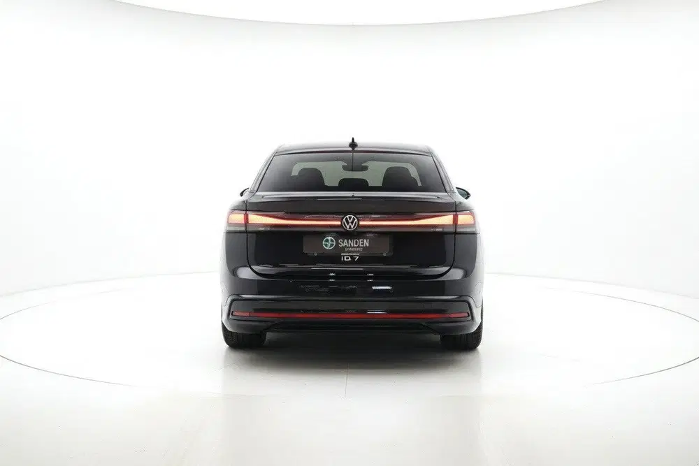 Volkswagen ID.7 Pro 210kW uit 2024, foto 14