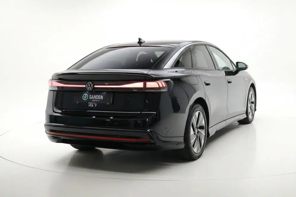 Volkswagen ID.7 Pro 210kW uit 2024, foto 15