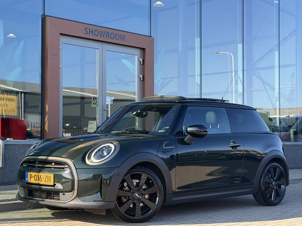 Mini Cooper 1.5 Cooper Resolute Edition uit 2022