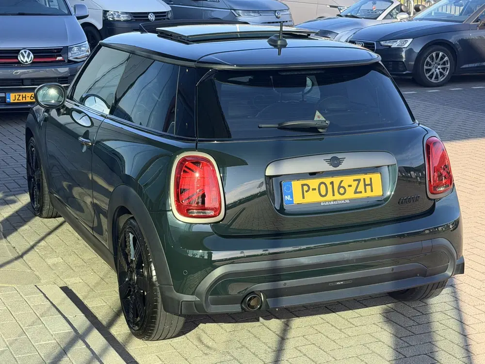 Mini Cooper 1.5 Cooper Resolute Edition uit 2022, foto 10