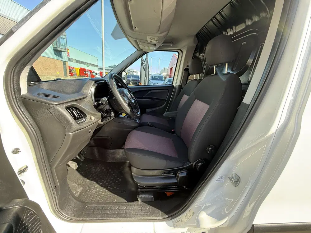 Fiat Doblo Doblò Cargo 1.4 T-Jet Natural Power L1H1 S uit 2019, foto 5