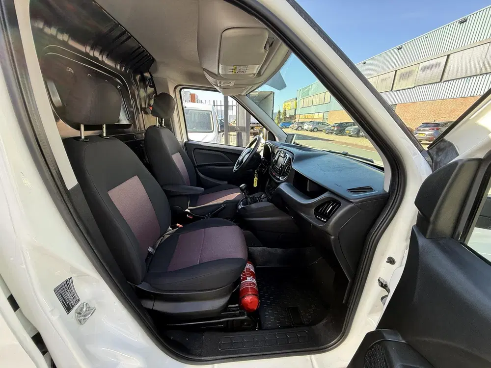Fiat Doblo Doblò Cargo 1.4 T-Jet Natural Power L1H1 S uit 2019, foto 6