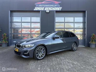 BMW 3-serie 318i Business Edition M sport uit 2022