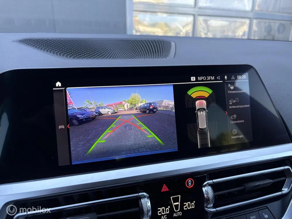 BMW 3-serie 318i Business Edition M sport uit 2022, foto 15