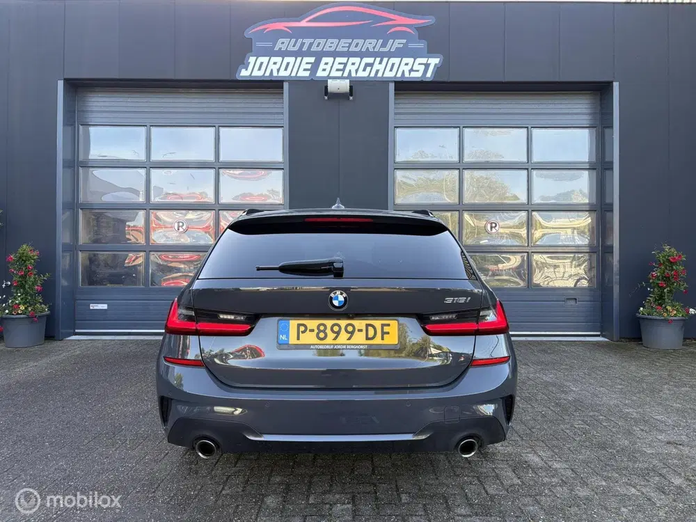 BMW 3-serie 318i Business Edition M sport uit 2022, foto 5