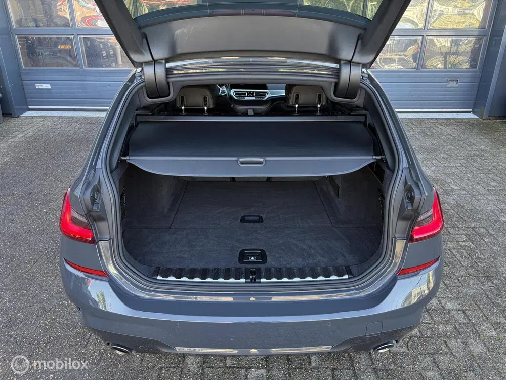 BMW 3-serie 318i Business Edition M sport uit 2022, foto 7