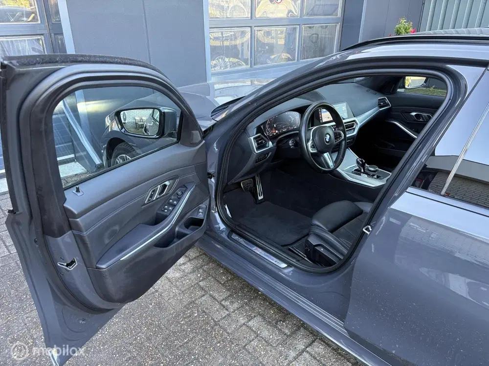 BMW 3-serie 318i Business Edition M sport uit 2022, foto 9