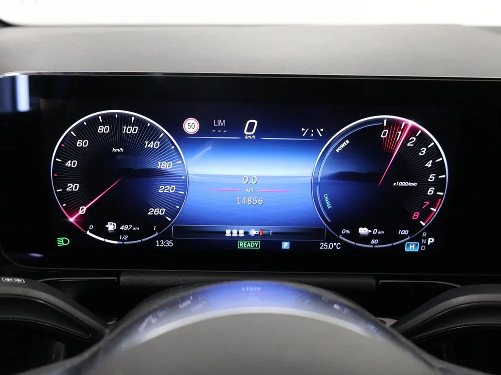 Mercedes-Benz B-Klasse 250 e Luxury Line uit 2023, foto 12