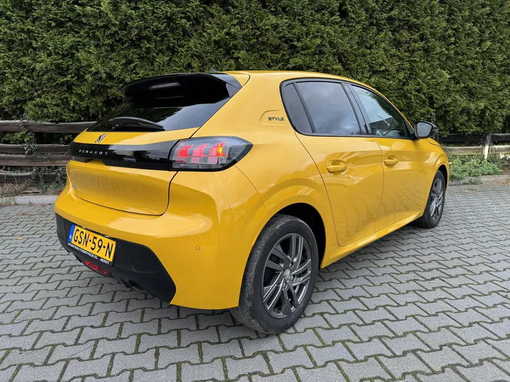 Peugeot 208 1.2 PureTech Style Camera uit 2022, foto 5