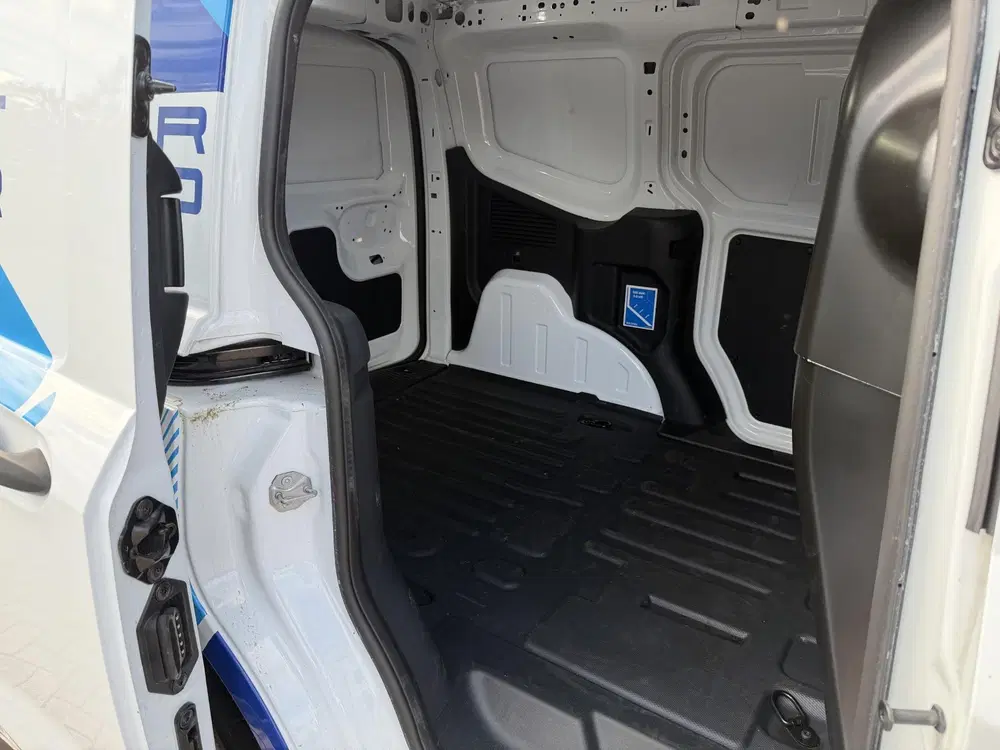 Ford Transit Courier Trend 44 kWh 136pk Trekhaak uit 2025, foto 13