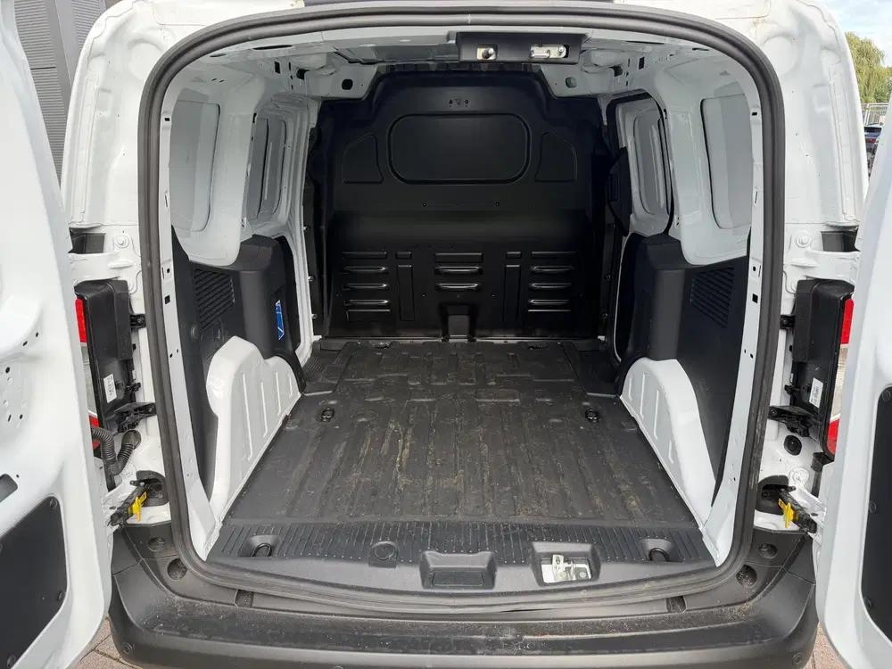 Ford Transit Courier Trend 44 kWh 136pk Trekhaak uit 2025, foto 9