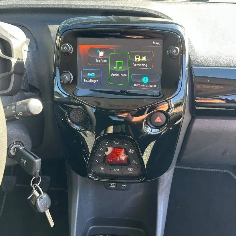 Peugeot 108 1.0 e-VTi Collection TOP VOL OPTIE uit 2020, foto 10