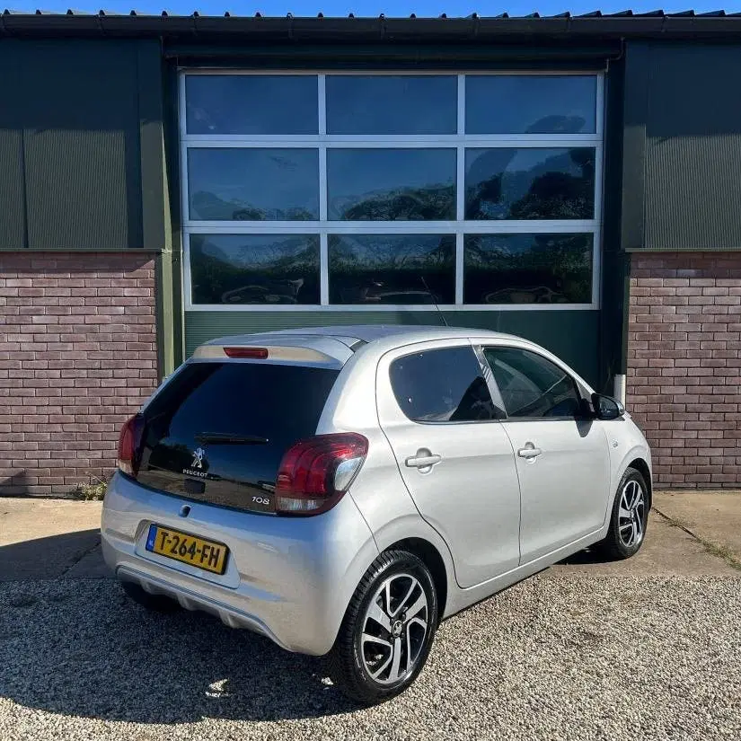 Peugeot 108 1.0 e-VTi Collection TOP VOL OPTIE uit 2020, foto 4