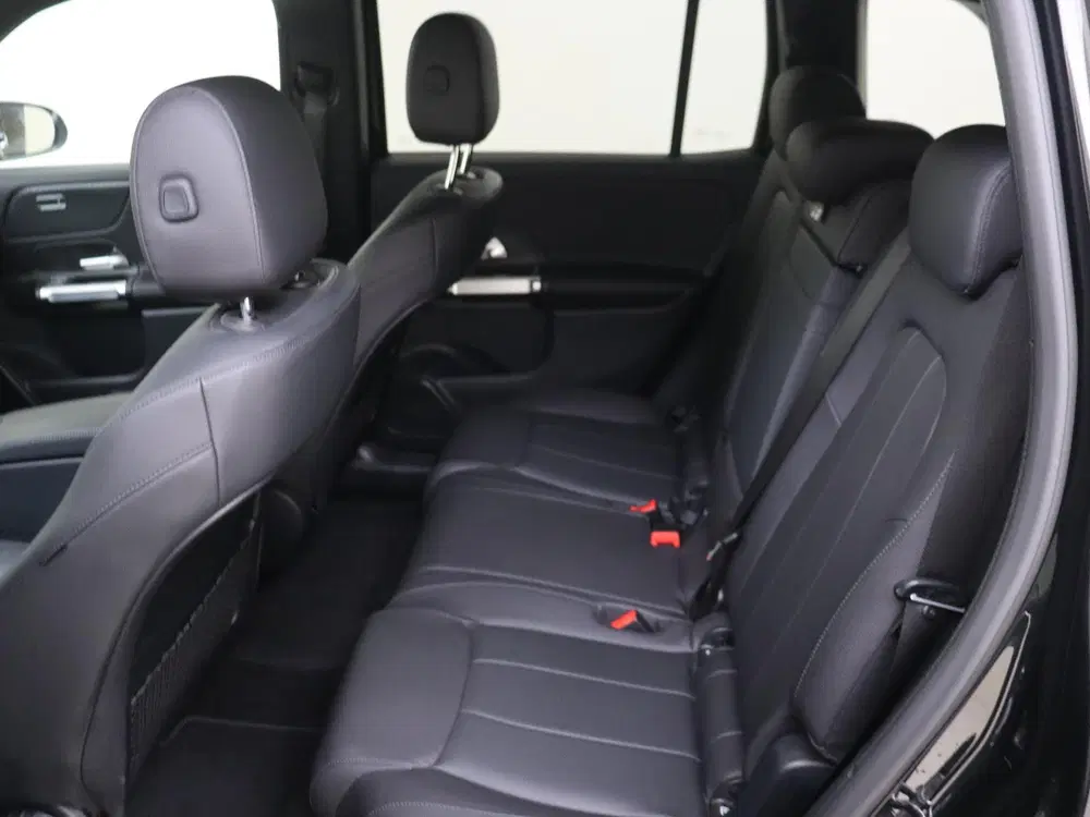 Mercedes-Benz GLB 180 Luxury Line uit 2024, foto 12