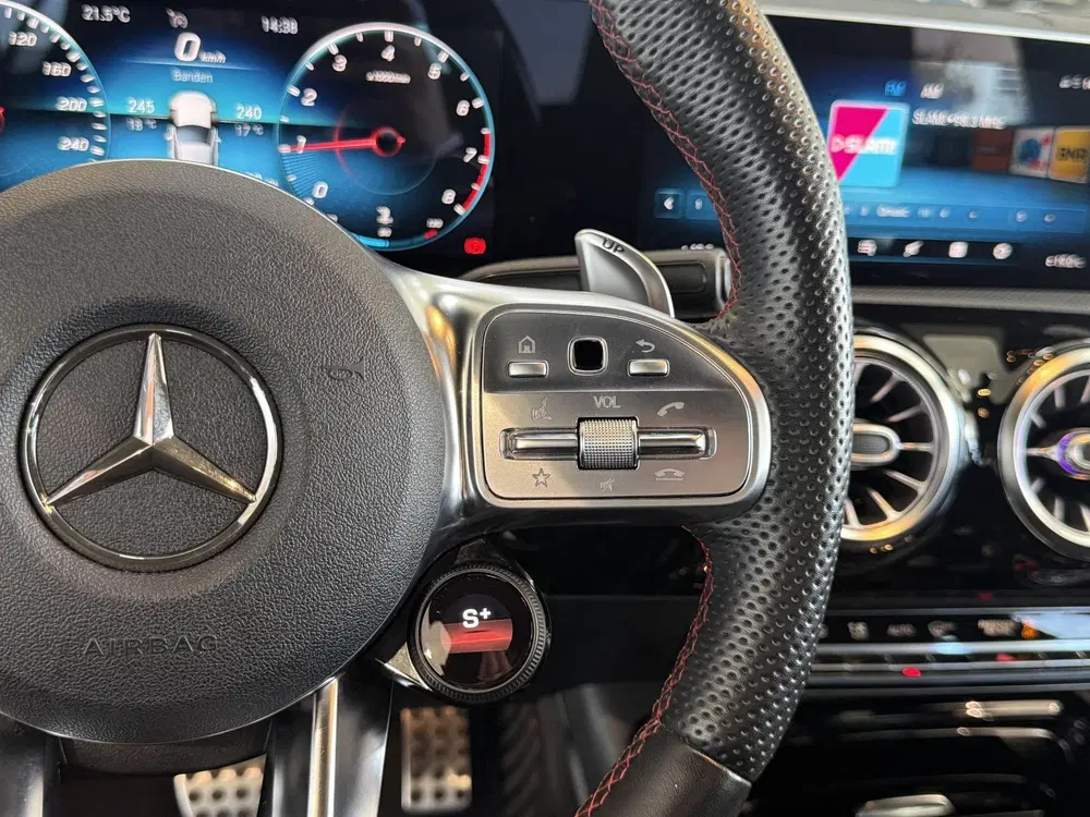 Mercedes-Benz A-Klasse AMG 35 4MATIC Premium Plus Nightpakke uit 2019, foto 11