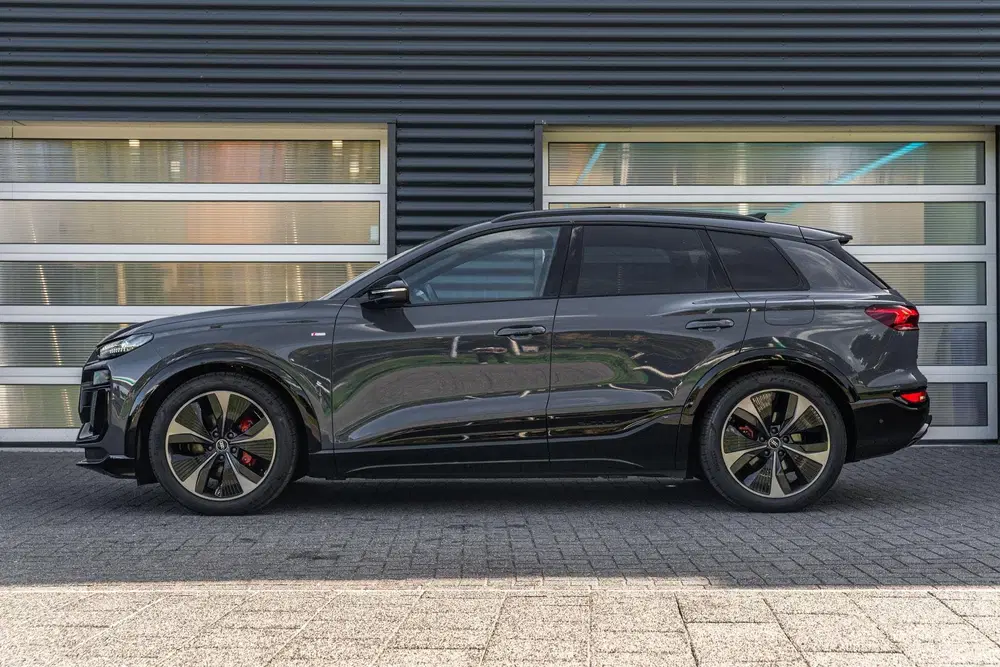 Audi Q6 e-tron 252pk S Edition 83 kWh uit 2025, foto 14