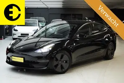 Tesla Model 3 Standard RWD Plus 60 kWh uit 2023