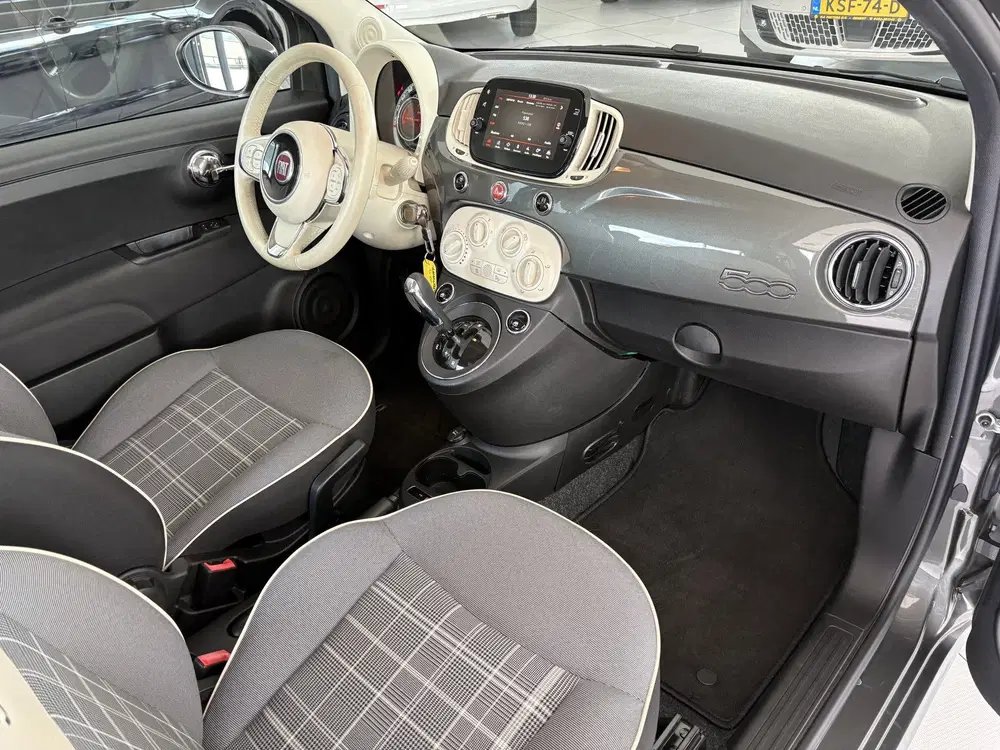 Fiat 500 1.2 Lounge Automaat uit 2020, foto 14