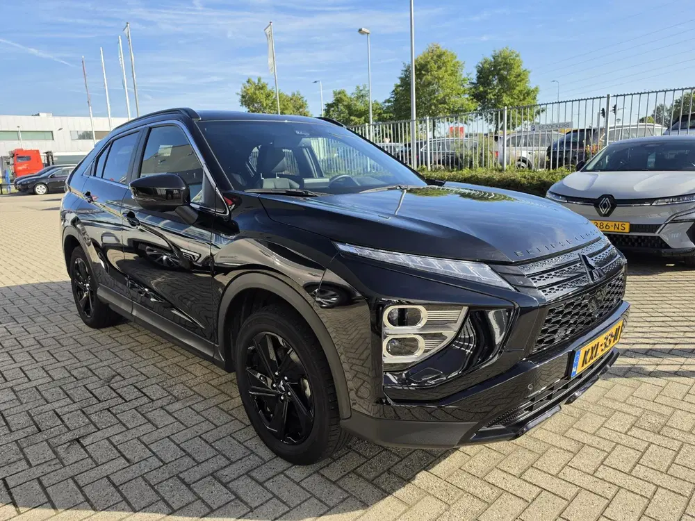 Mitsubishi Eclipse Cross 2.4 PHEV Black Edition uit 2024, foto 10