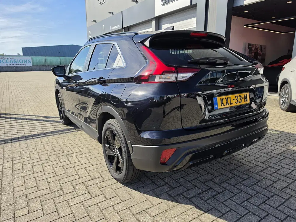 Mitsubishi Eclipse Cross 2.4 PHEV Black Edition uit 2024, foto 11