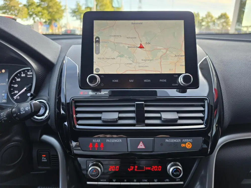 Mitsubishi Eclipse Cross 2.4 PHEV Black Edition uit 2024, foto 15