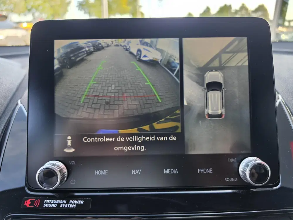 Mitsubishi Eclipse Cross 2.4 PHEV Black Edition uit 2024, foto 2