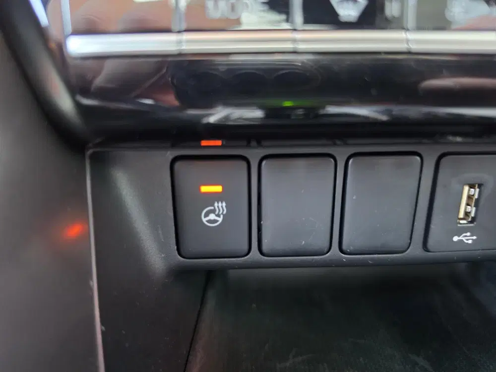 Mitsubishi Eclipse Cross 2.4 PHEV Black Edition uit 2024, foto 4
