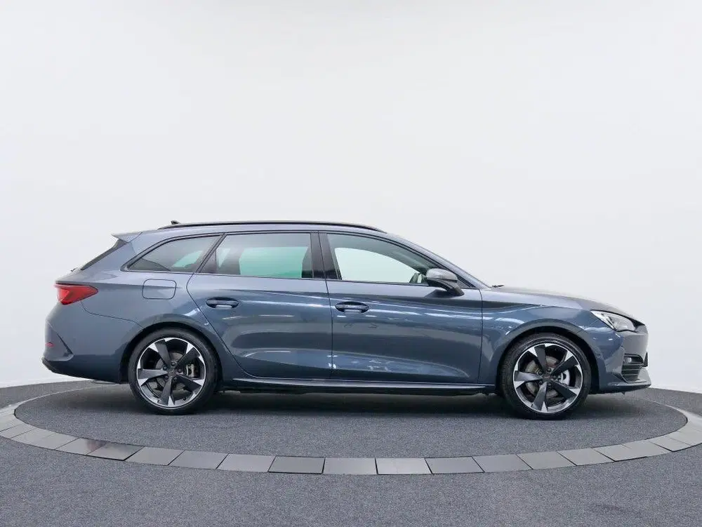 Cupra Leon 1.4 e-Hybrid Business uit 2024, foto 11
