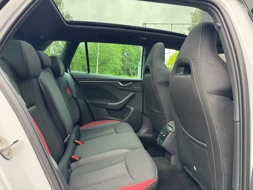 Skoda Kamiq 1.5 TSI ACT Monte Carlo Xenon uit 2024, foto 11